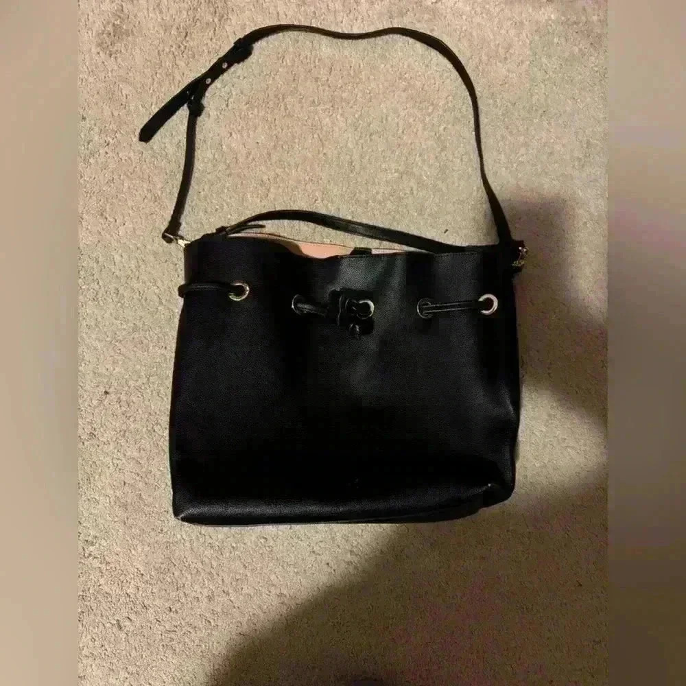 H  & M bucket bag